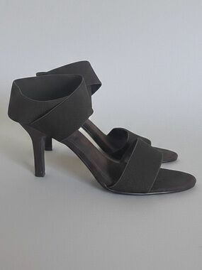 New York Transit Dark Brown Wide Ankle Strap Heeled Sandals - Size 8